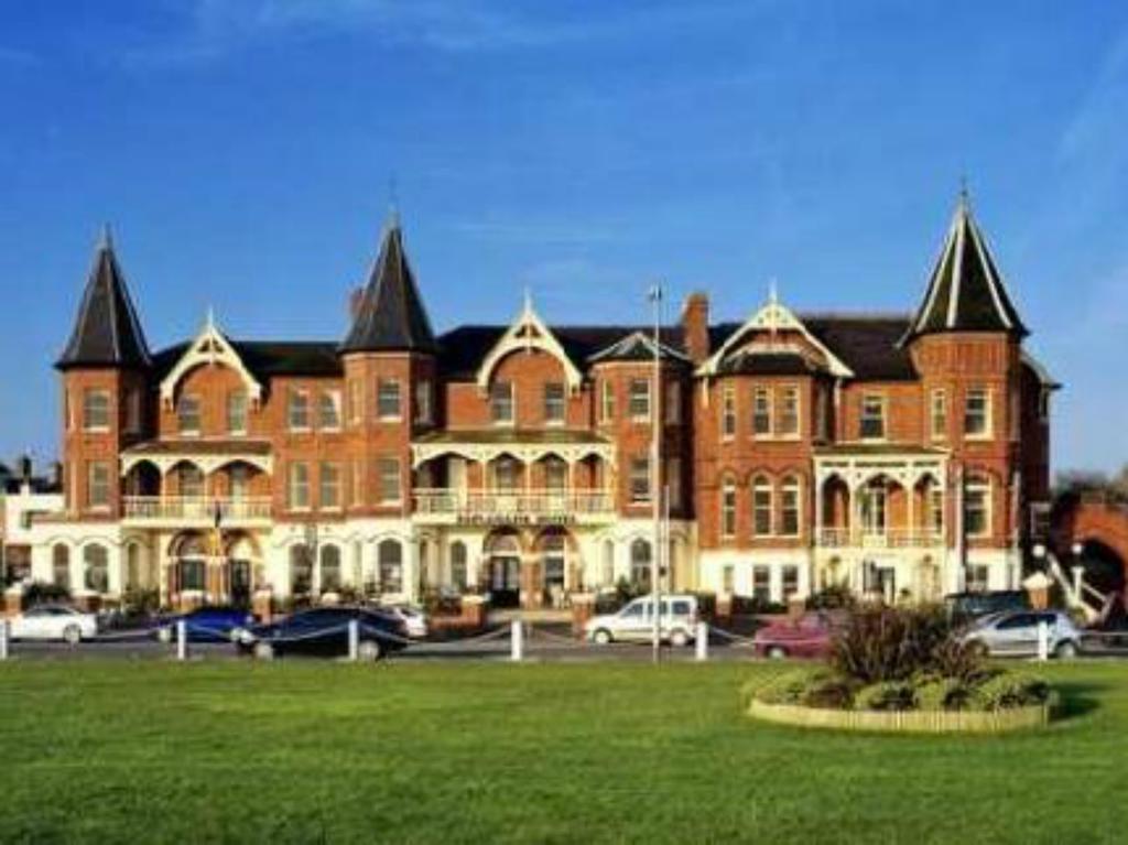 Esplanade Hotel On The Seafront Bray Exterior photo